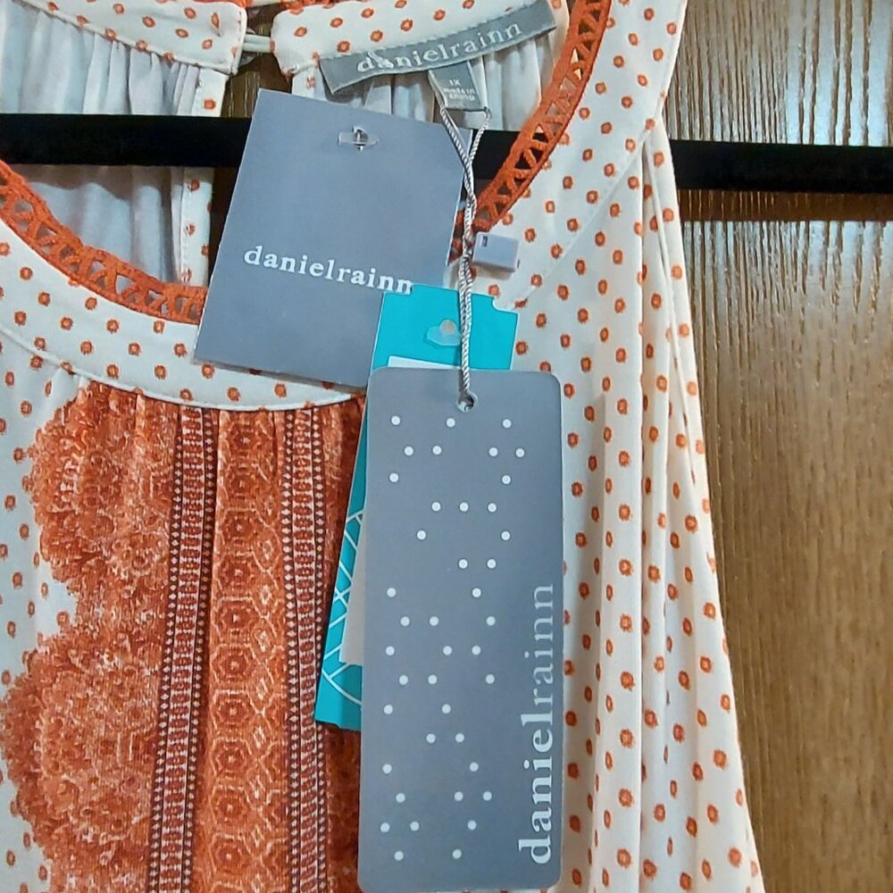 NWT Daniel Rainn Tank - Picture 6 of 7